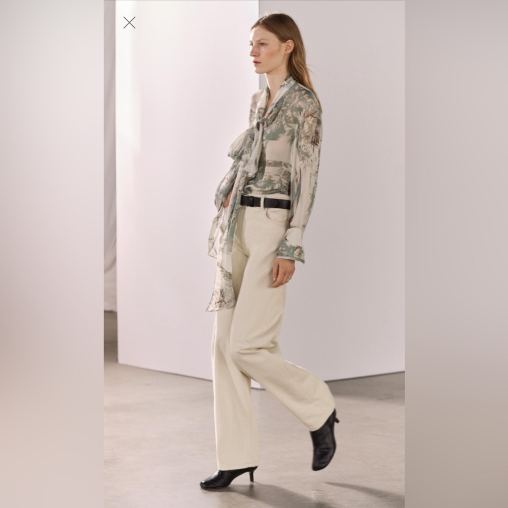 NWT Zara High Waisted Wide Leg Jeans